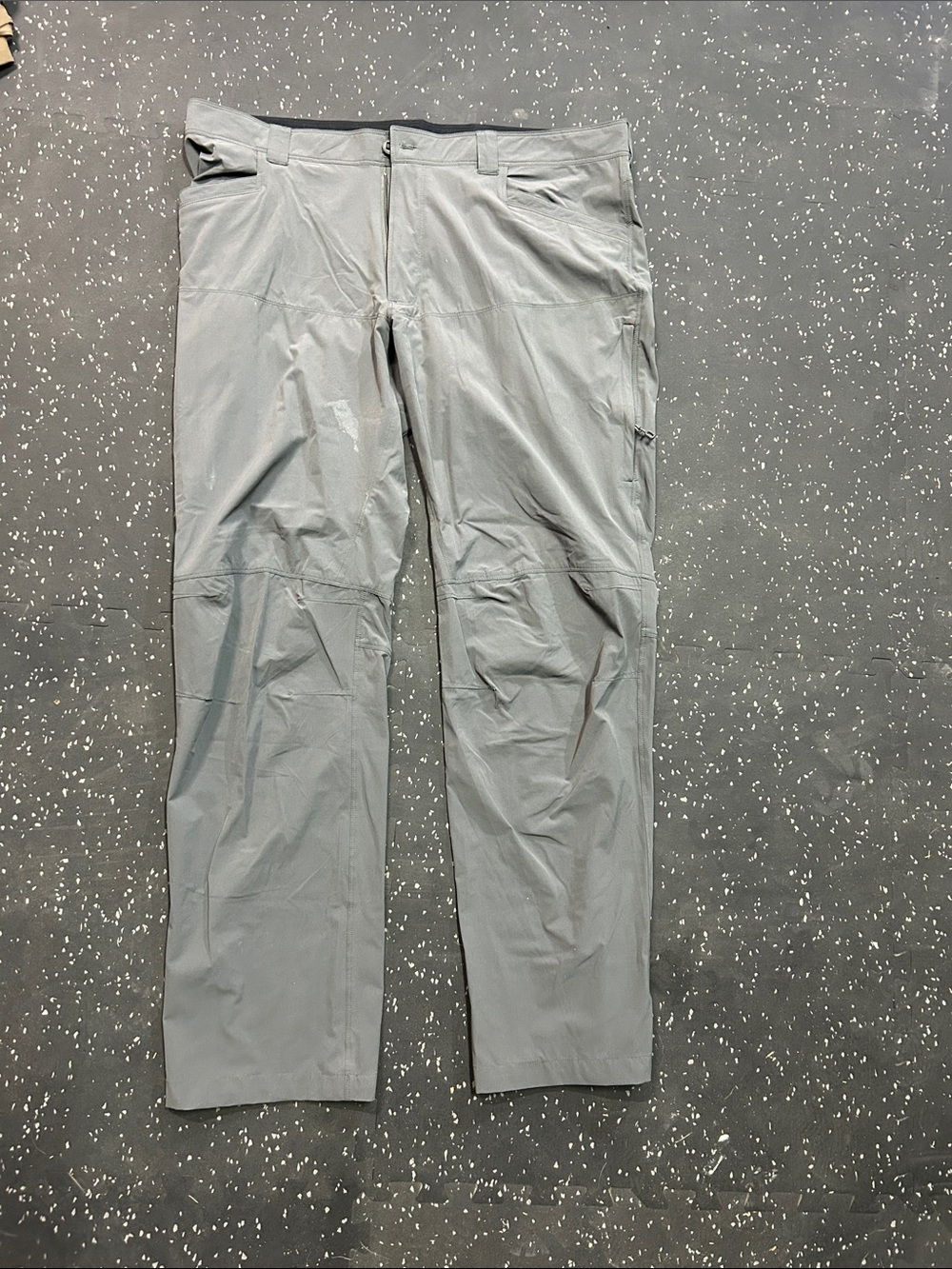 Men's Grey Technical Cargo Pants - Lightweight Utility